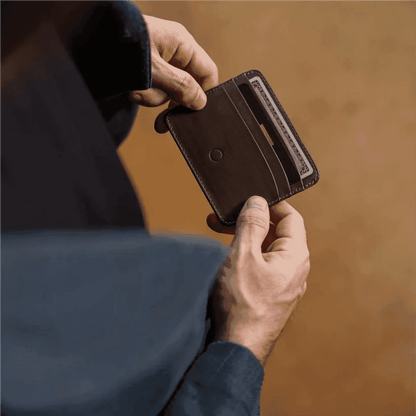 Minimalist Leather Wallet | Husk Case