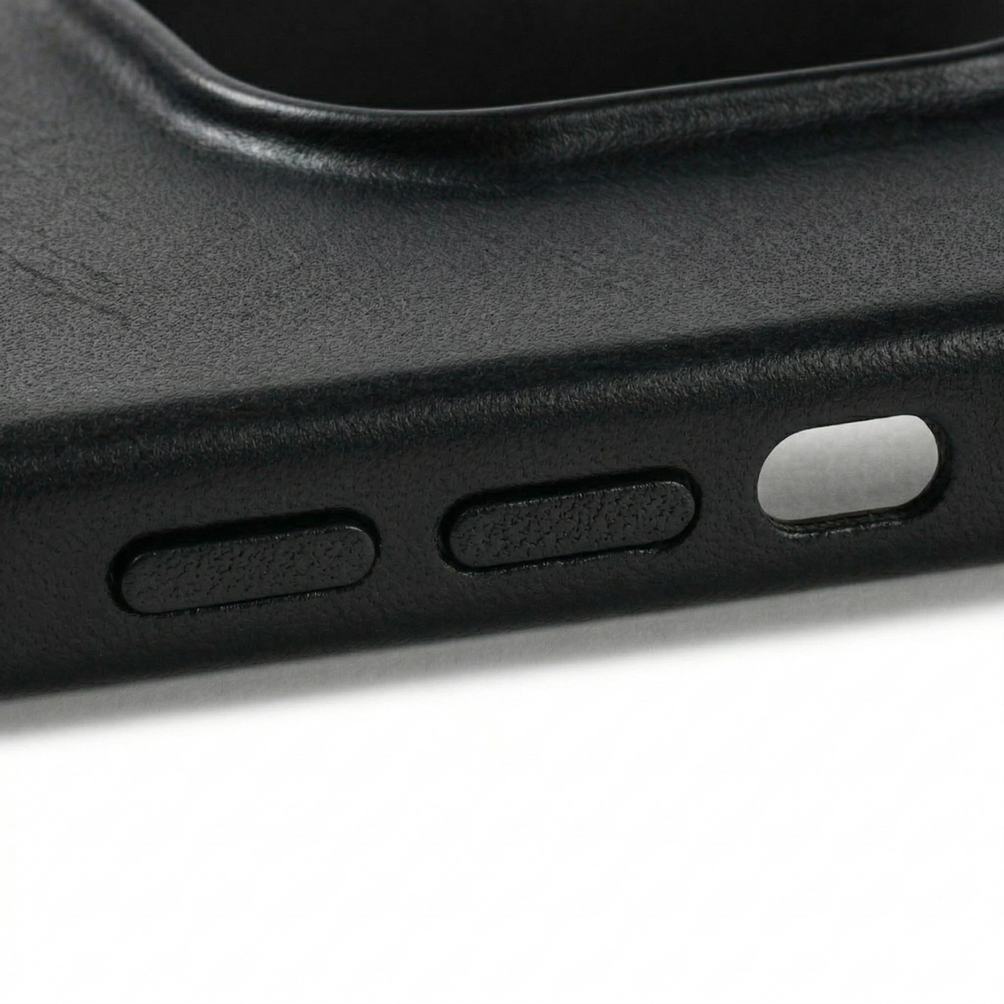 Classic Leather Case for iPhone 14 | Husk Case